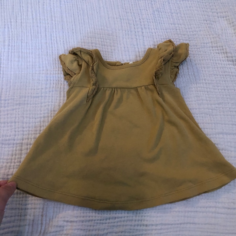 Quincy Mae short sleeve flutter dress- honey